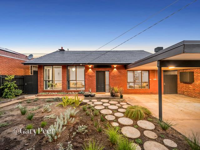 House for sale in Caulfield South