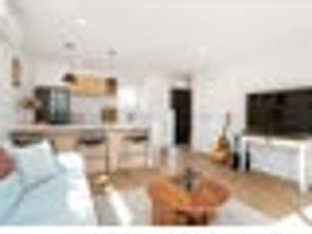 Townhouse for sale in Heathcote, Canterbury