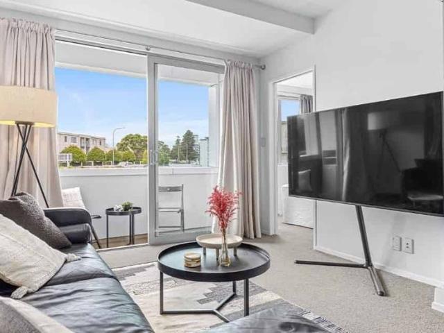 Apartment for rent in Takapuna, Oroua County