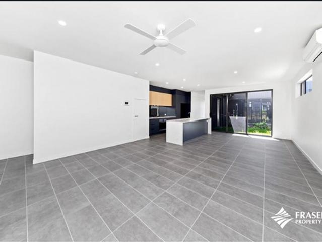 Townhouse for rent in Toombul, Queensland