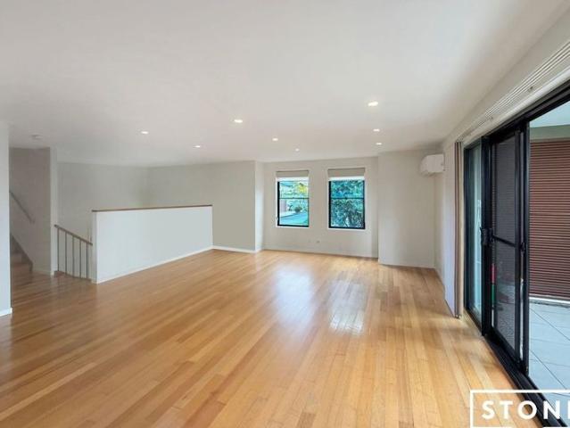 House for rent in Safety Beach, New South Wales