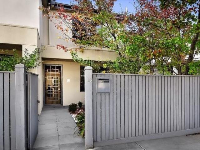 Townhouse for rent in South Yarra, Melbourne