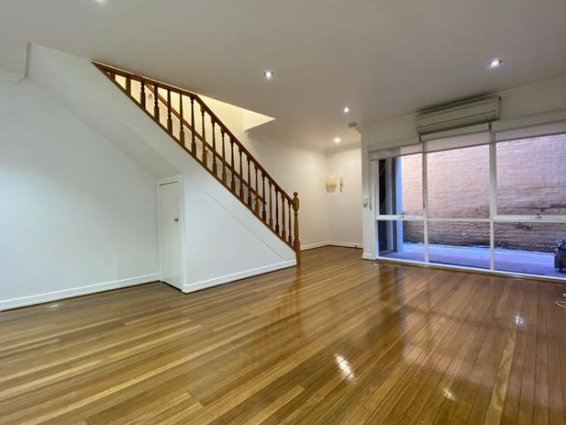 Townhouse for rent in Camerons Creek, Victoria