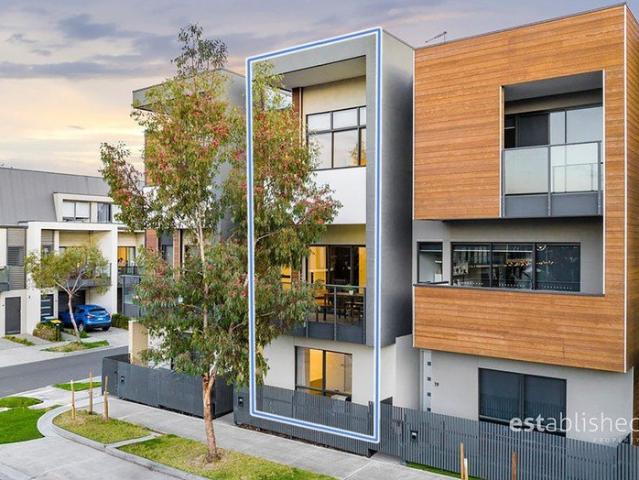 Townhouse for sale in Camerons Creek, Victoria