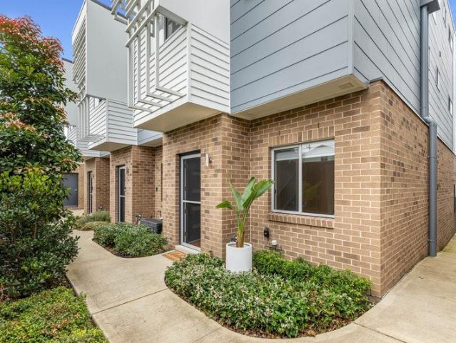 Townhouse for rent in Ambergate, New South Wales