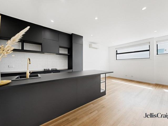 Townhouse for rent in Port Melbourne, Melbourne