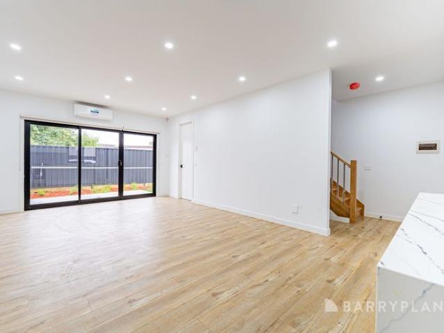 Townhouse for rent in Camerons Creek, Victoria