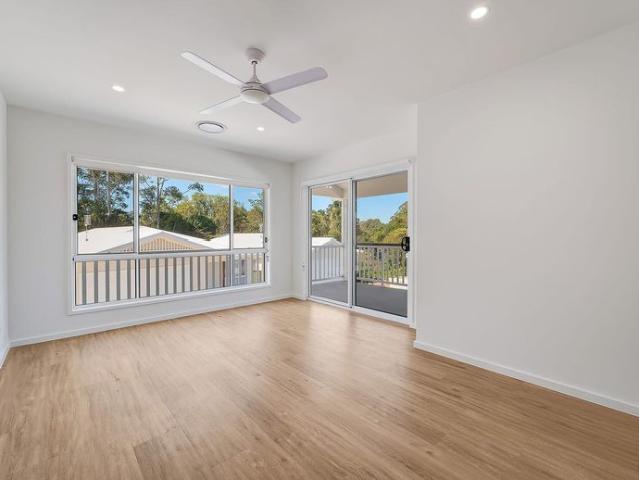 Townhouse for rent in Kings Creek, Queensland