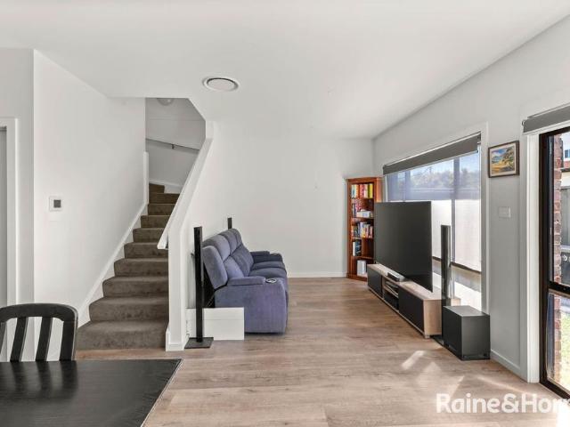 Townhouse for rent in Ambergate, New South Wales