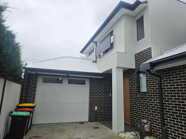 Townhouse for rent in Camerons Creek, Victoria