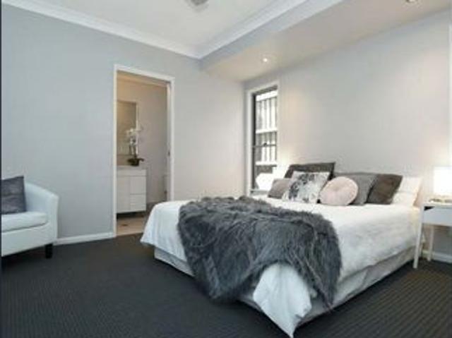 Townhouse for rent in Booval, Greater Brisbane