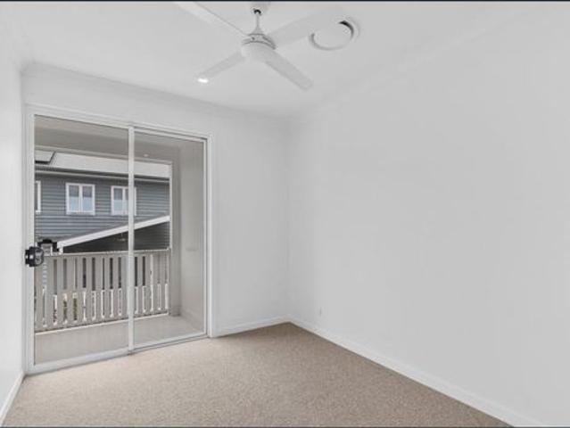Townhouse for rent in Clayfield, Greater Brisbane