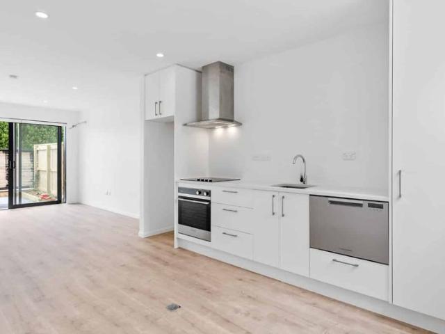Townhouse for rent in Te Atatū Peninsula, Henderson-Massey