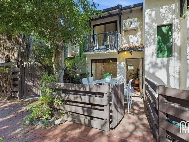 Townhouse for rent in Leederville, Western Australia