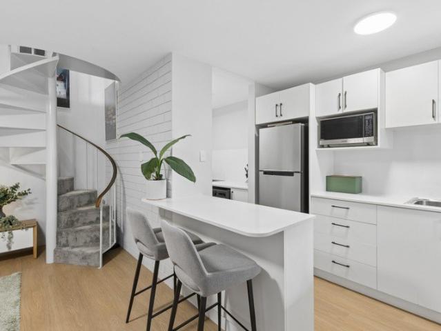 Townhouse for rent in Yokine, City of Stirling