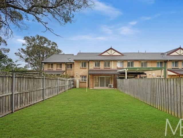 Townhouse for rent in Sydney, New South Wales