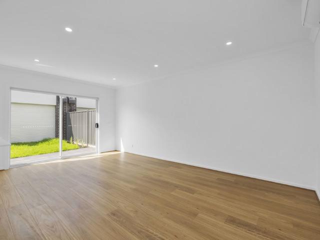 Townhouse for rent in Clyde North, Melbourne