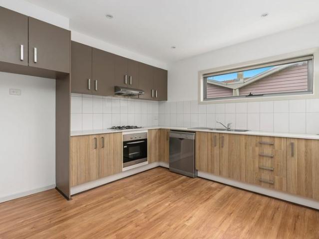 Townhouse for rent in Camerons Creek, Victoria
