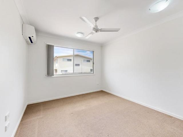Townhouse for sale in Toombul, Queensland