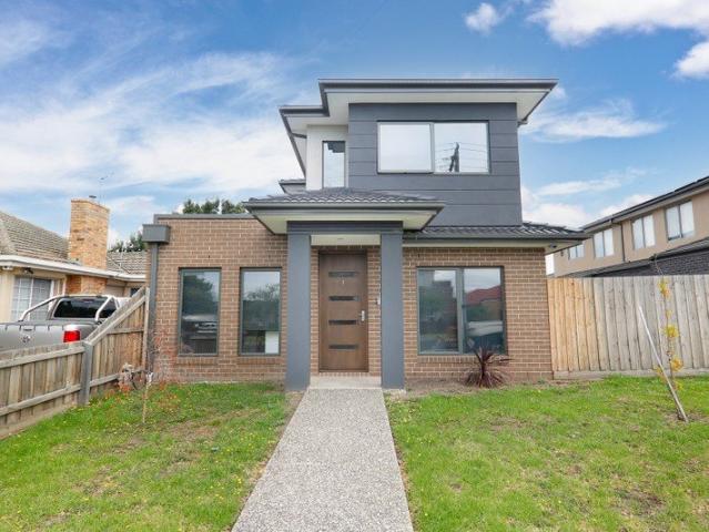 Townhouse for rent in Camerons Creek, Victoria