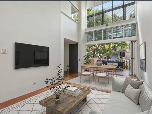 Townhouse for rent in Toombul, Queensland