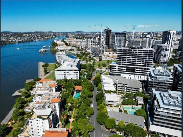 Townhouse for rent in Toombul, Queensland