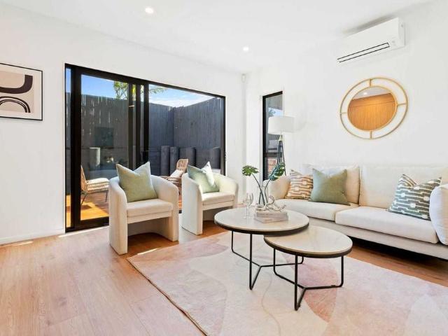 Townhouse for rent in Pakūranga, Howick