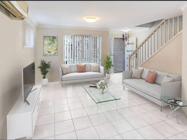 Townhouse for rent in Toombul, Queensland