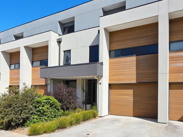 Townhouse for rent in South Geelong, Geelong