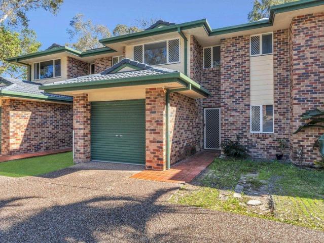 Townhouse for rent in Fernbrook, Queensland