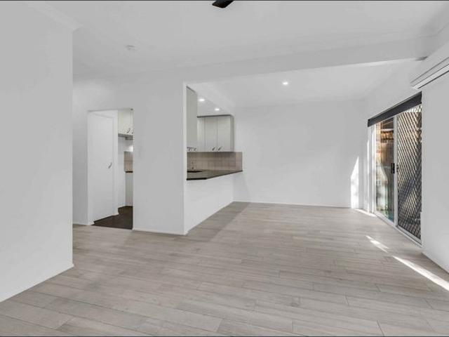 Townhouse for rent in Fernbrook, Queensland