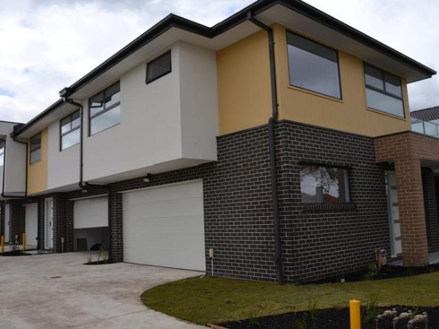 Townhouse for rent in Camerons Creek, Victoria