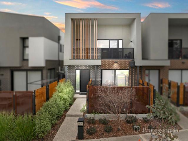 Townhouse for sale in Camerons Creek, Victoria