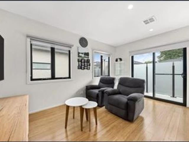 Townhouse for rent in Camerons Creek, Victoria