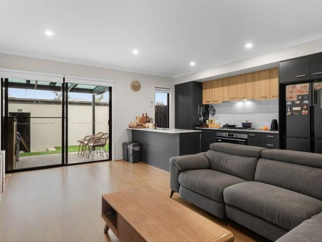 Townhouse for rent in Camerons Creek, Victoria