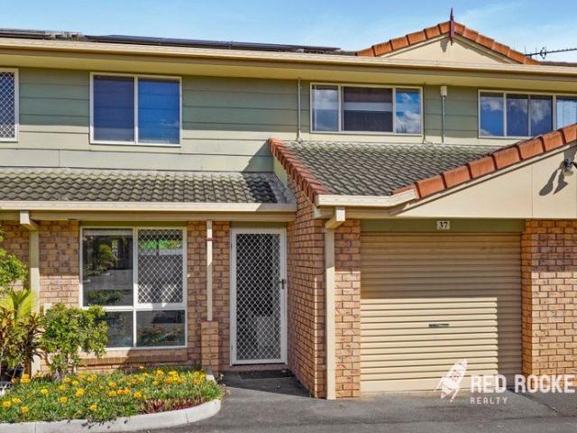 Townhouse for sale in Toombul, Queensland
