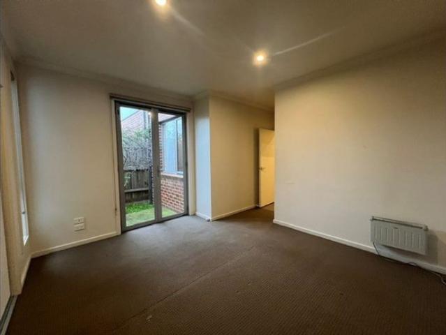 Townhouse for rent in Camerons Creek, Victoria