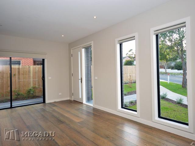 Townhouse for rent in Bennettswood, Melbourne
