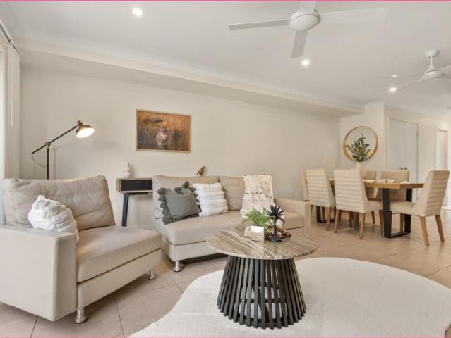 Townhouse for sale in Toombul, Queensland