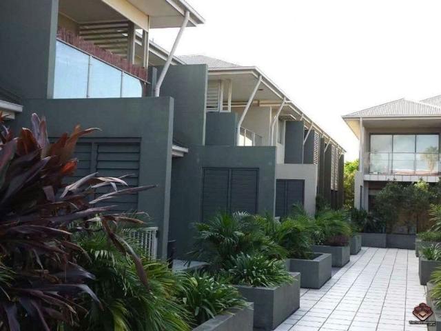Townhouse for rent in Fernbrook, Queensland