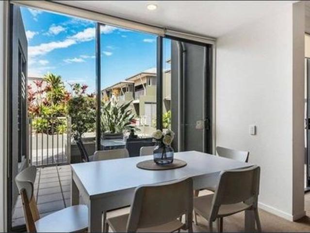 Townhouse for rent in Fernbrook, Queensland