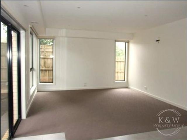 Townhouse for rent in Camerons Creek, Victoria