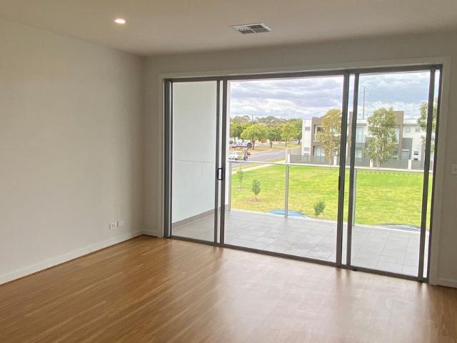 Townhouse for rent in Horseshoe Creek, South Australia