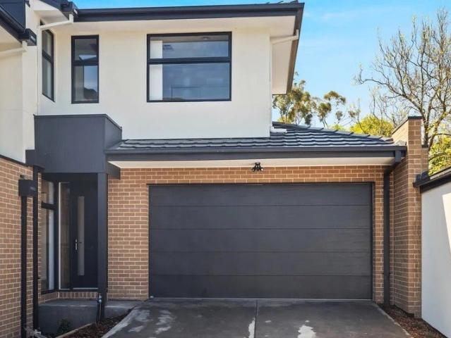 Townhouse for rent in Camerons Creek, Victoria
