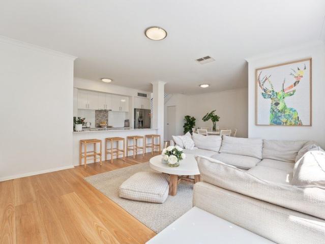 Townhouse for sale in Baldivis, Western Australia