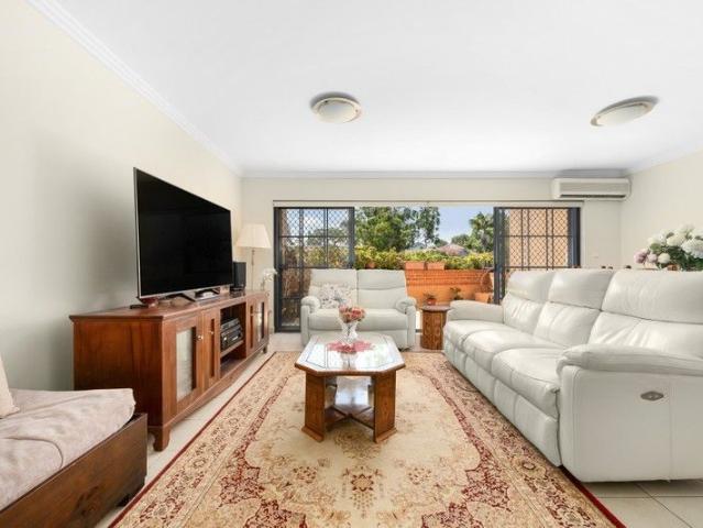 Townhouse for sale in Sydney, New South Wales
