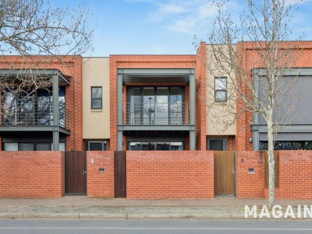 Townhouse for sale in Horseshoe Creek, South Australia