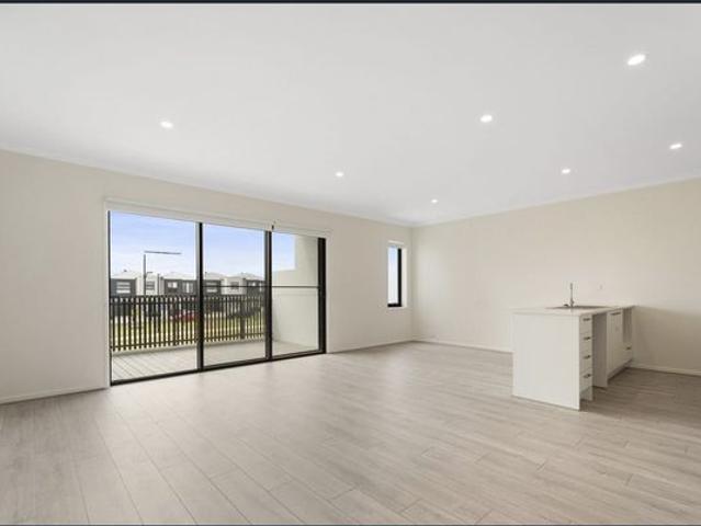 Townhouse for rent in Camerons Creek, Victoria