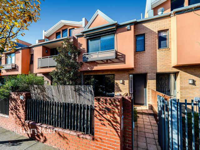 House for sale in Glen Huntly House for sale in Glen Huntly