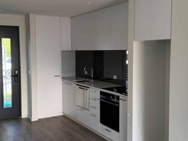 Apartment for rent in Edgeware, Linwood-Central-Heathcote Community